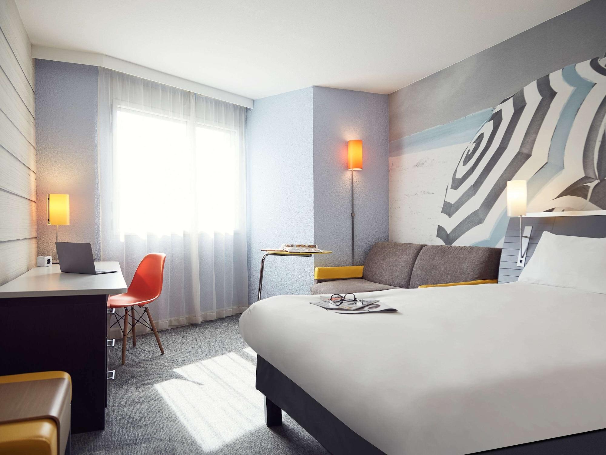 Ibis Styles Toulon La Seyne Sur Mer Exterior photo